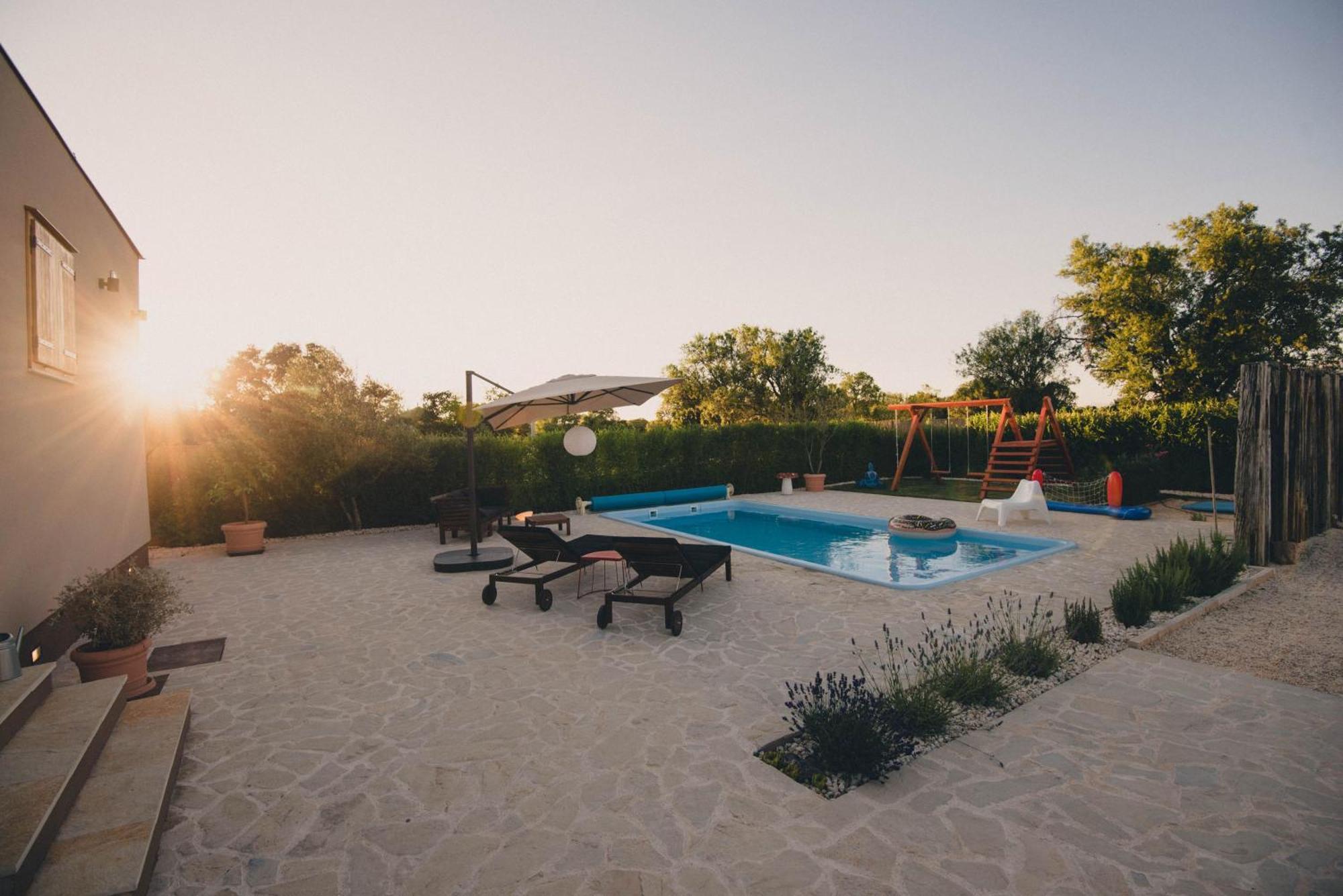 Holiday home Cozy Country With Heated Outdoor Pool *